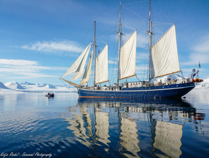 Alpine Peaks of Spitsbergen - Ski & Sail